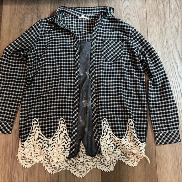 ODDY Black and White Checkered Lace Hem Top - Picture 1 of 2